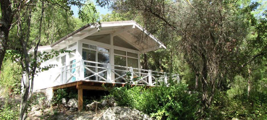 Sakli Gol Evleri Hotell Karacaören Exteriör bild