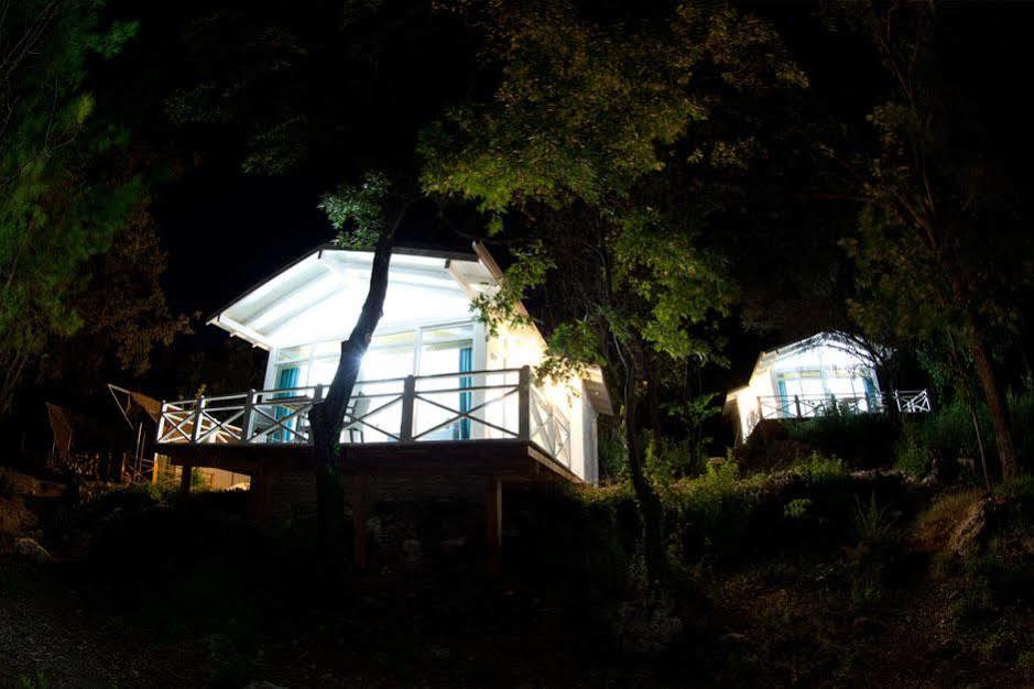 Sakli Gol Evleri Hotell Karacaören Exteriör bild